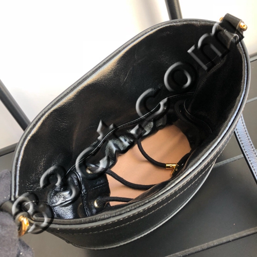 グッチバッグ素材ディテール
