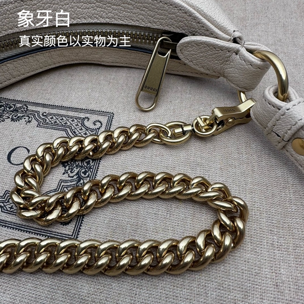 グッチバッグ着用イメージ