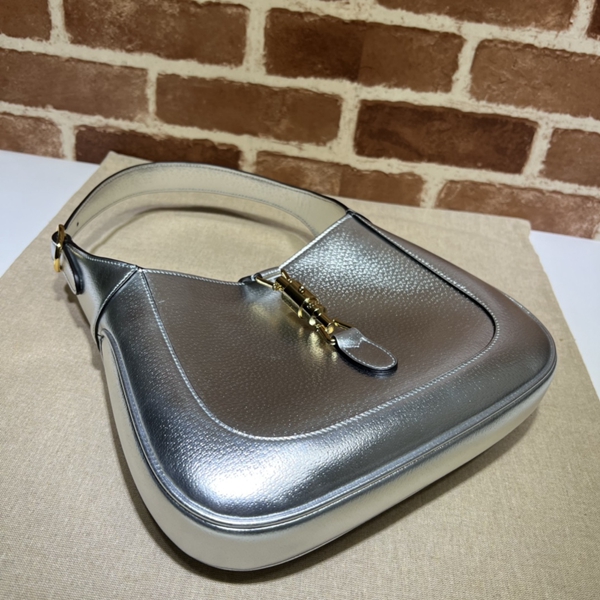 グッチバッグ内部構造