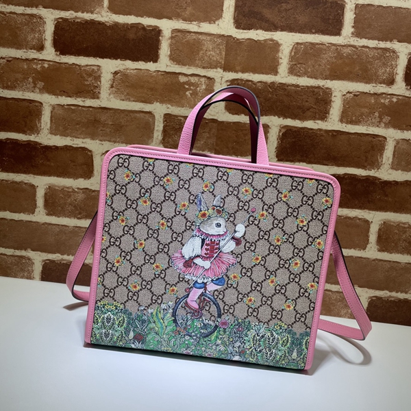 グッチバッグ正面デザイン