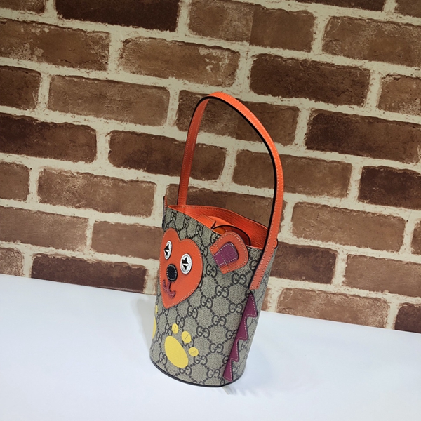 グッチバッグ背面デザイン