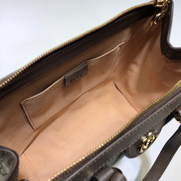 グッチバッグ着用イメージ