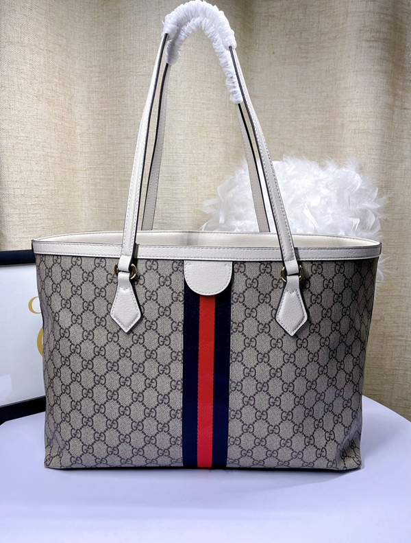 激安グッチバッグコピー内部構造