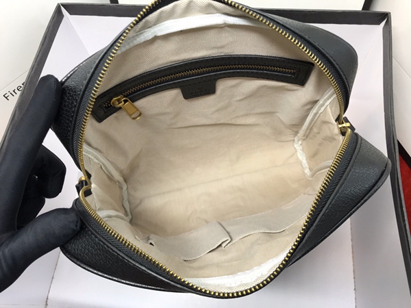 激安グッチバッグコピー着用イメージ