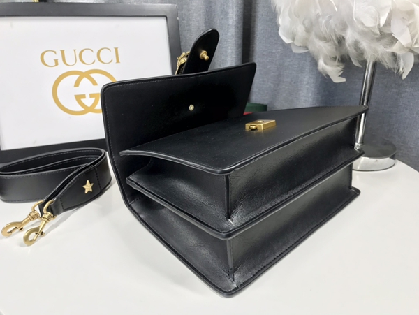 激安グッチバッグコピー角部分ディテール