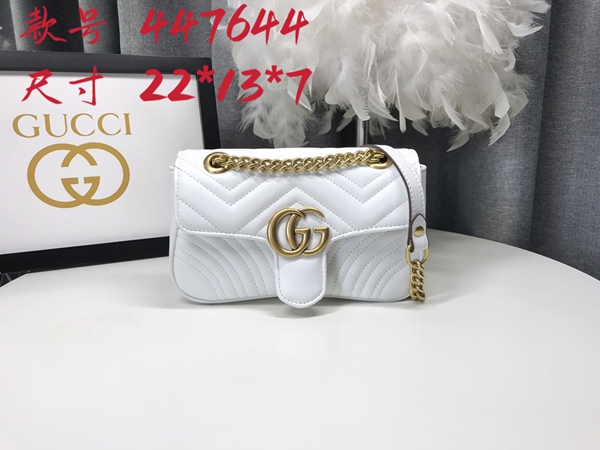 激安グッチバッグコピー正面デザイン