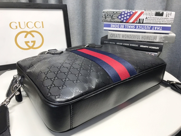 激安グッチバッグコピー角部分ディテール