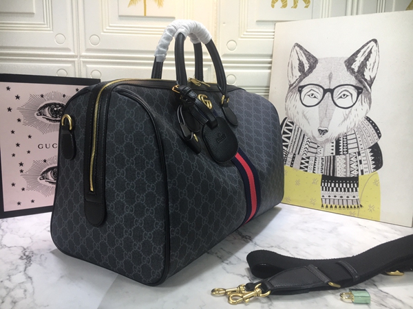 激安グッチバッグコピー背面デザイン