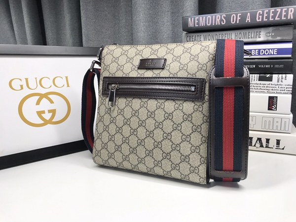 激安グッチバッグコピー側面デザイン
