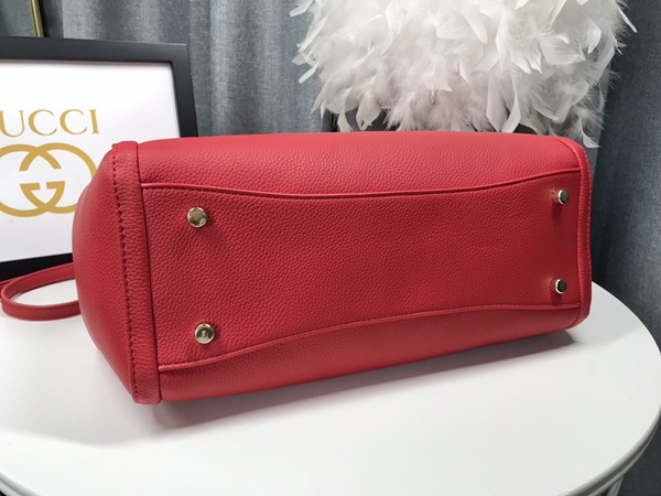 激安グッチバッグコピー角部分ディテール