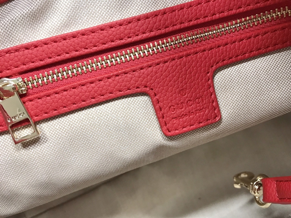 激安グッチバッグコピー着用イメージ