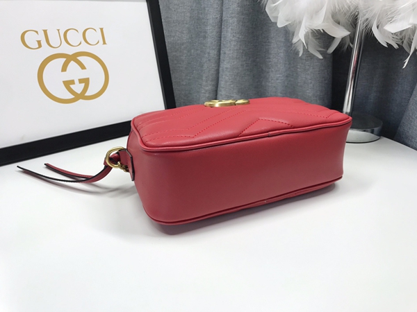 激安グッチバッグコピー角部分ディテール