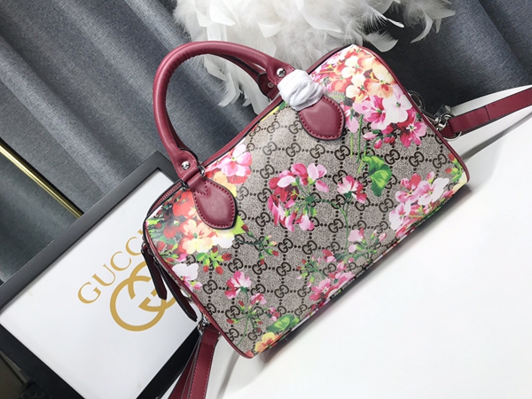激安グッチバッグコピー内部構造
