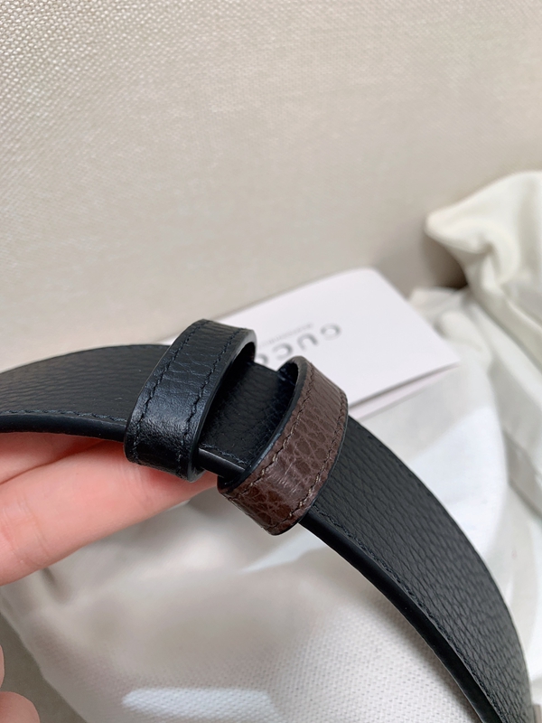 スーパーコピーグッチベルト素材ディテール