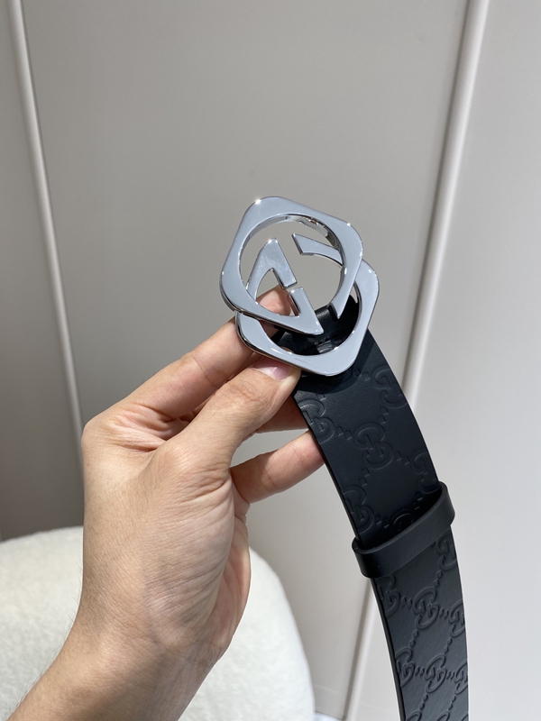スーパーコピーグッチベルト側面デザイン