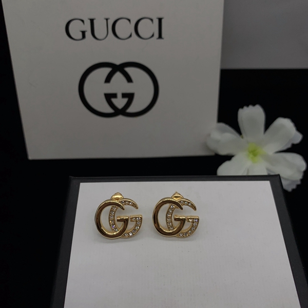 グッチアクセサリー背面デザイン
