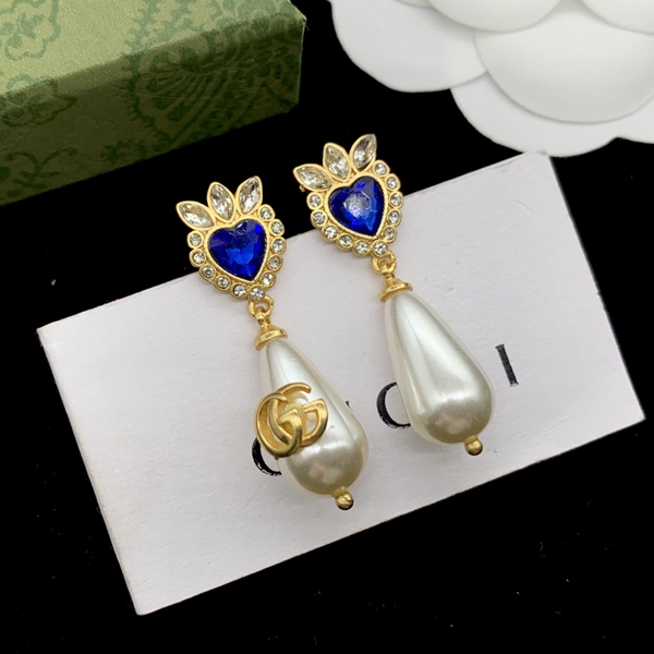 グッチアクセサリー背面デザイン