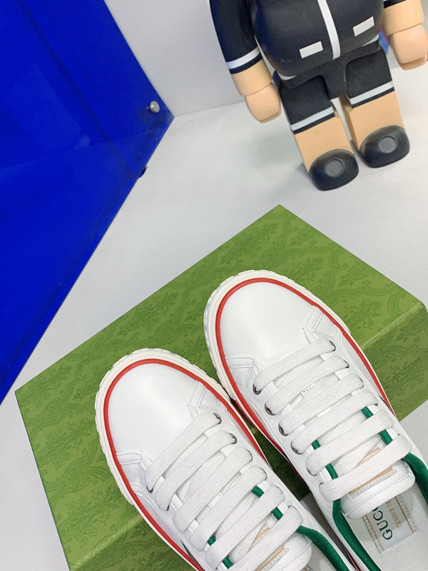 グッチ靴着用イメージ