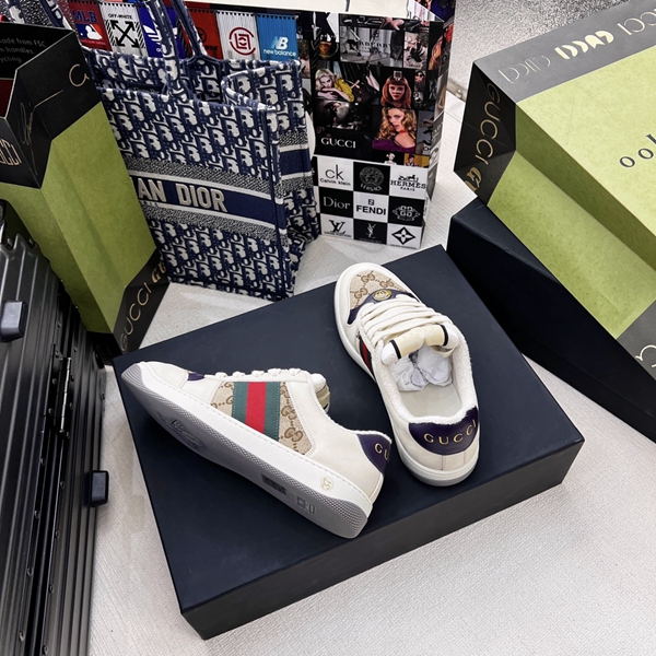 グッチ靴角部分ディテール