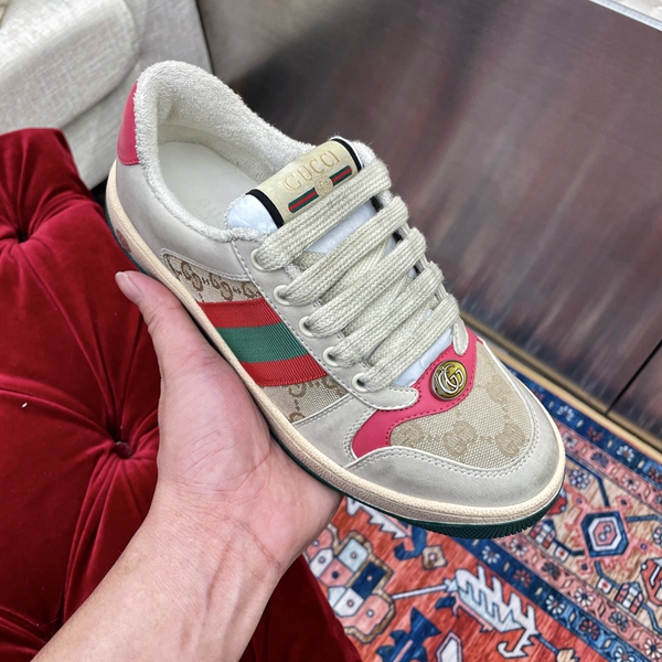 グッチ靴内部構造