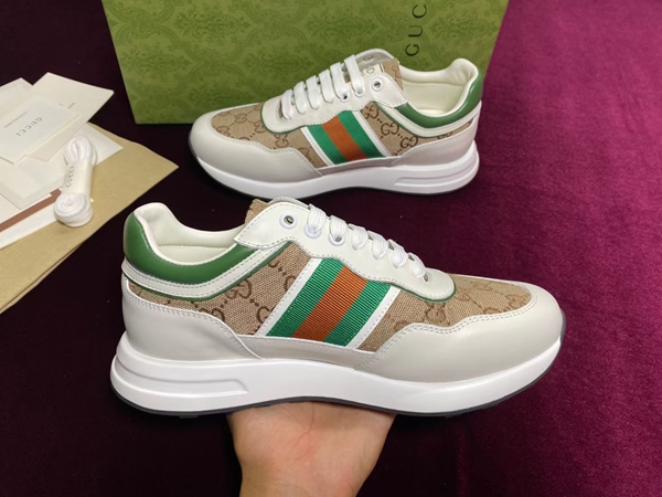 グッチ靴細部ディテール