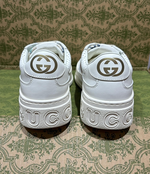 グッチ靴素材ディテール