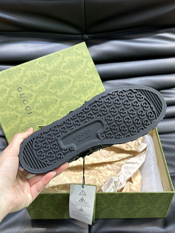 グッチ靴全体デザイン