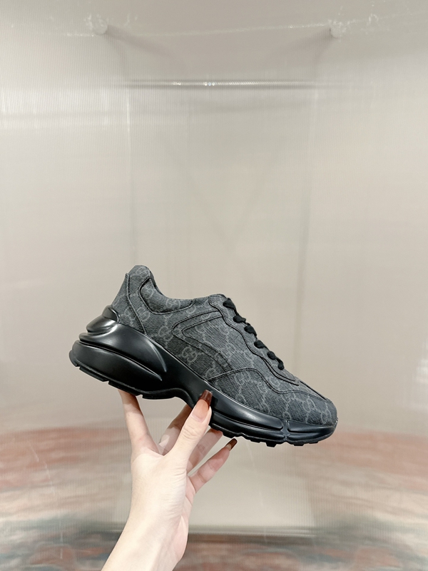 グッチ靴細部ディテール