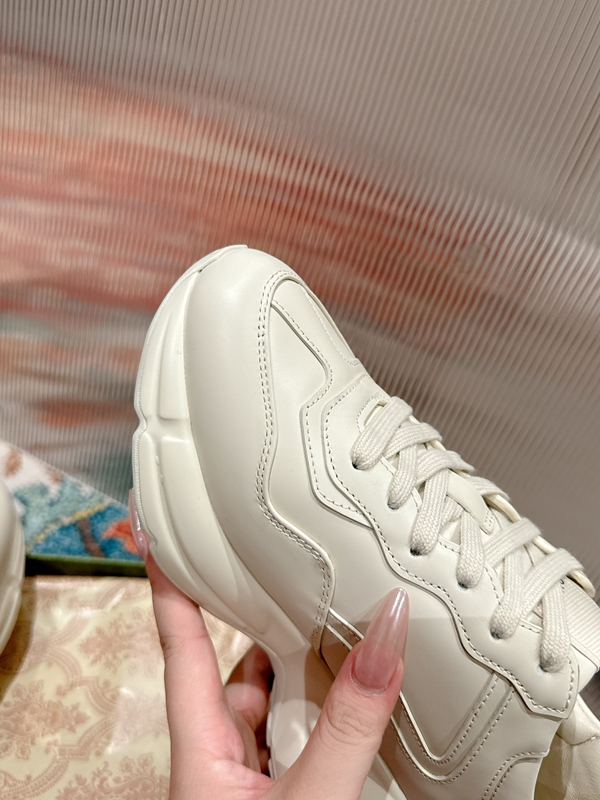 グッチ靴細部ディテール
