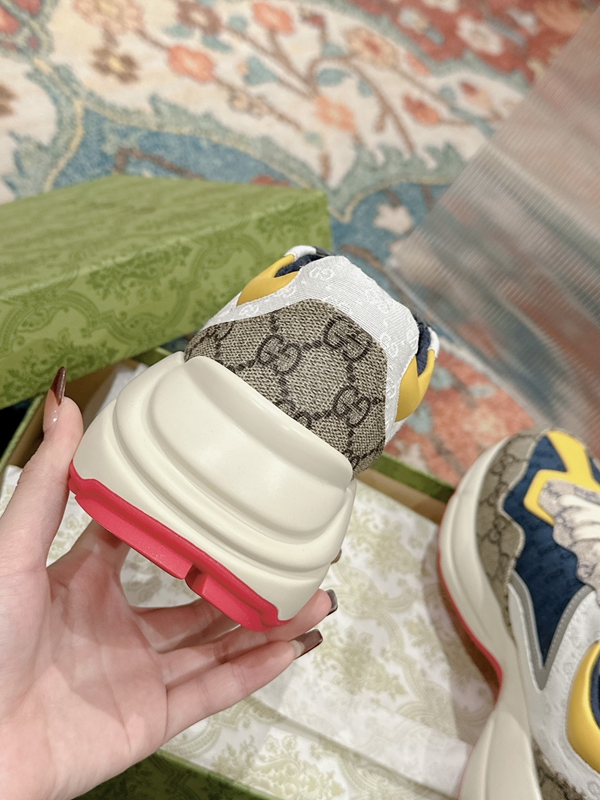グッチ靴細部ディテール
