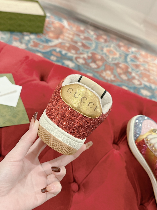 グッチ靴角部分ディテール
