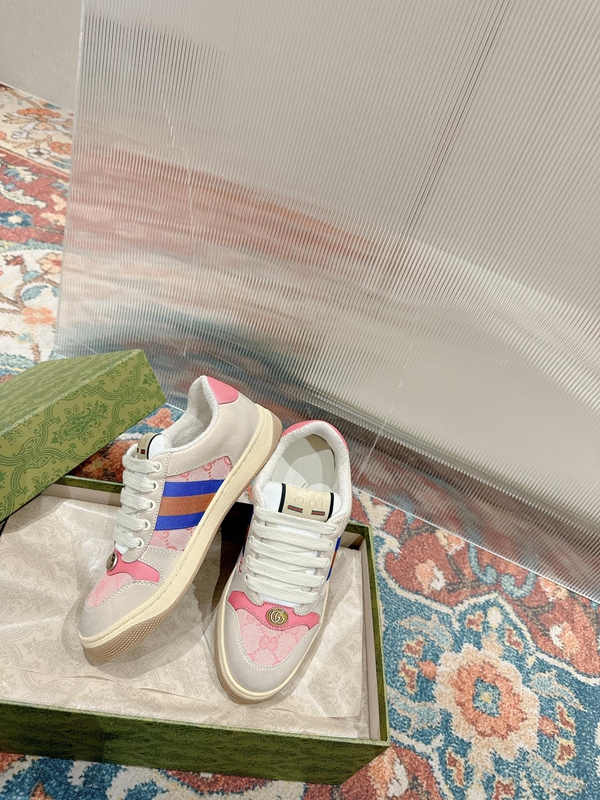 グッチ靴内部構造