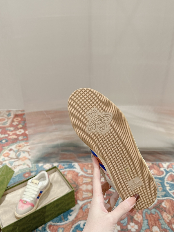 グッチ靴着用イメージ