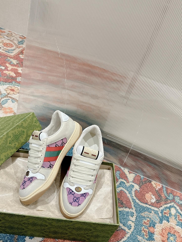 グッチ靴角部分ディテール
