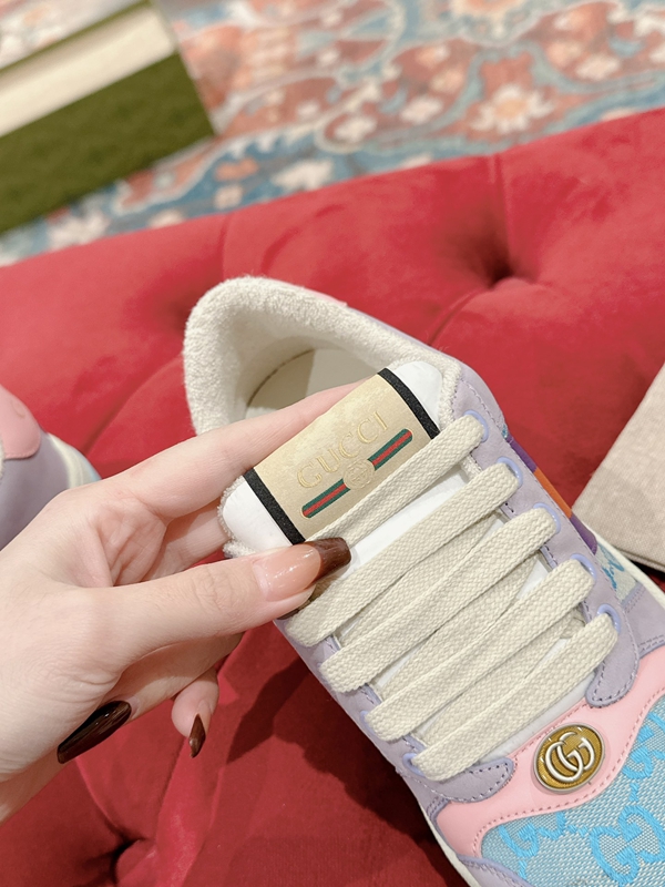 グッチ靴角部分ディテール