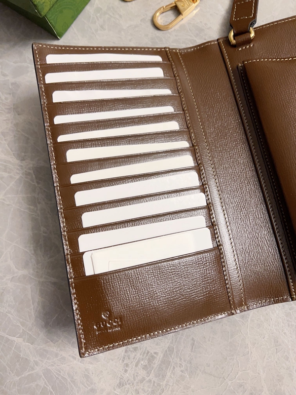グッチ財布 レプリカ内部構造