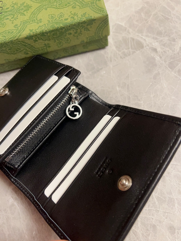 グッチ財布 レプリカ内部構造