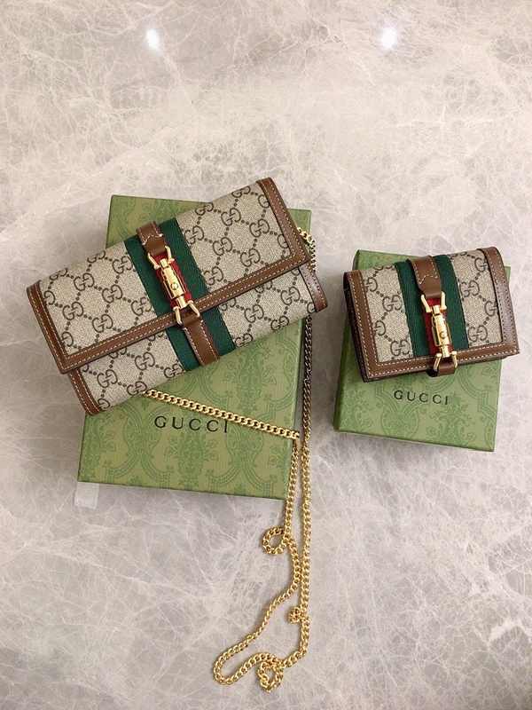 グッチ財布 レプリカ角部分ディテール