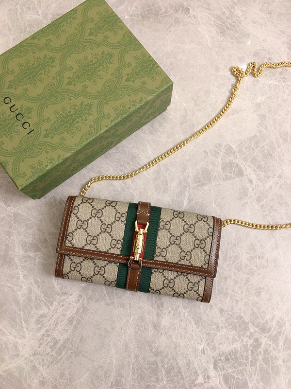 グッチ財布 レプリカ正面デザイン