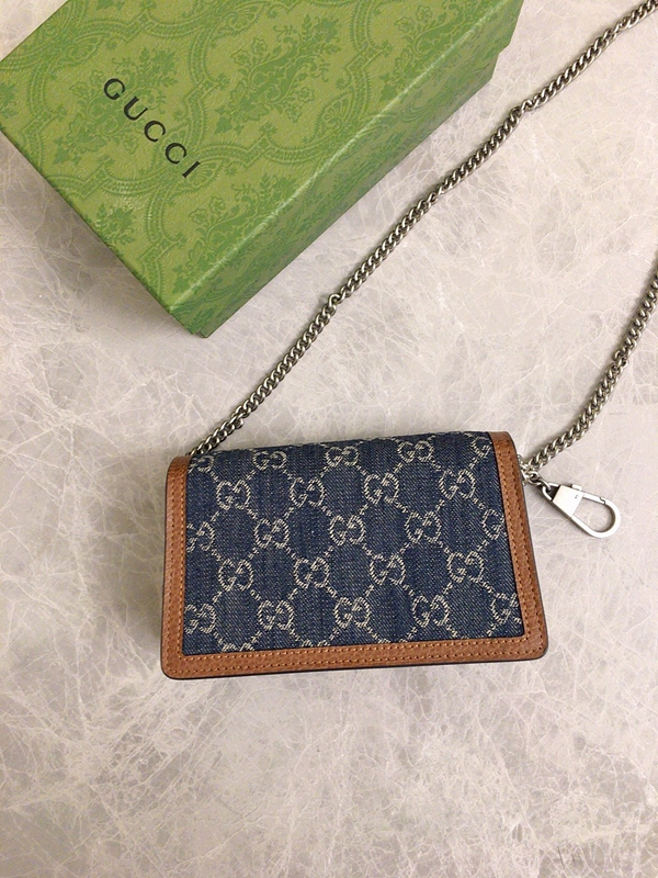 グッチ財布 レプリカ側面デザイン