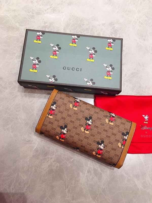 グッチ財布 レプリカ角部分ディテール