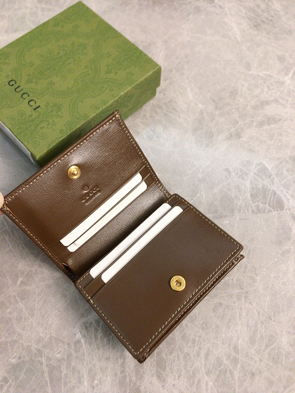 グッチ財布 レプリカ内部構造