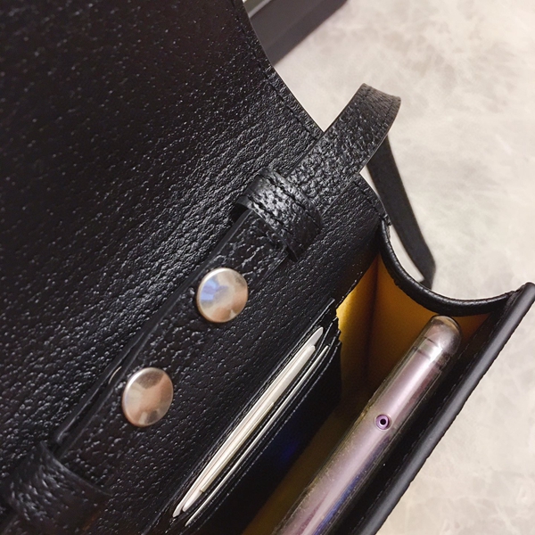 グッチ財布 レプリカ角部分ディテール