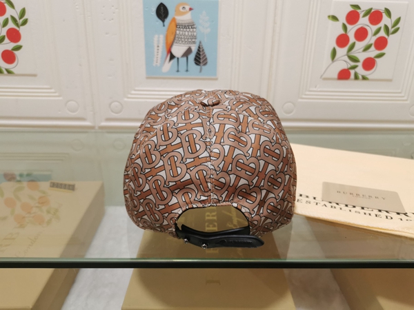 ブランド帽子側面デザイン