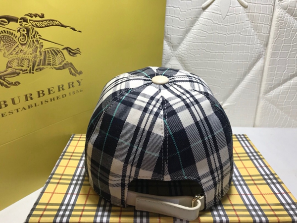 ブランド帽子側面デザイン