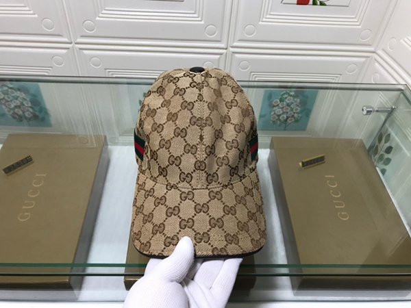 ブランド帽子着用イメージ