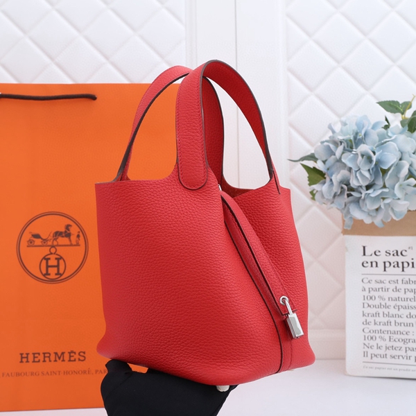 エルメスバッグ着用イメージ