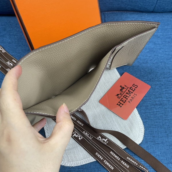 エルメス財布コピー着用イメージ