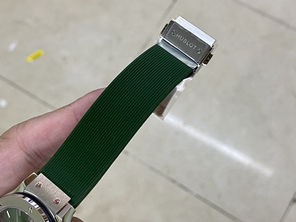 ウブロコピー時計角部分ディテール