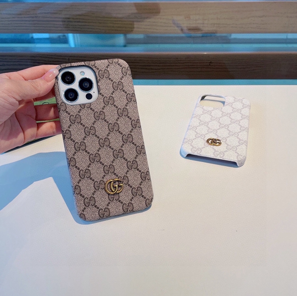 コピーブランド携帯ケース着用イメージ